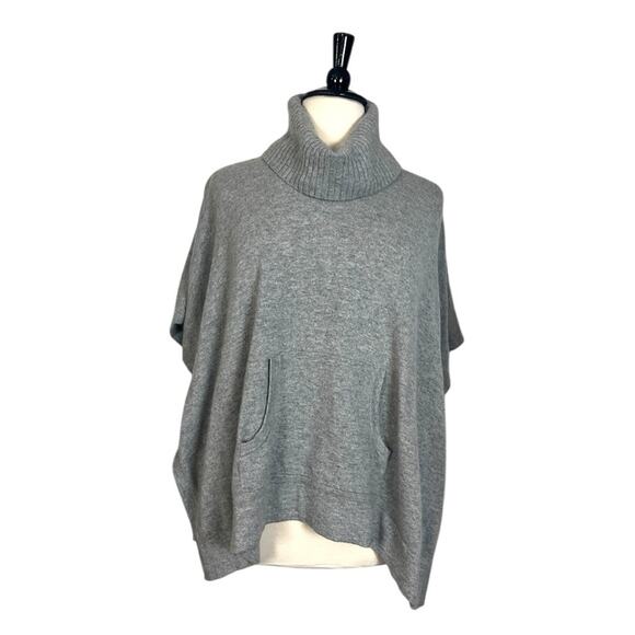 Nordstrom Sweater Cape Turtleneck Cashmere Soft Gray Oversize Women’s One Size - Picture 1 of 12